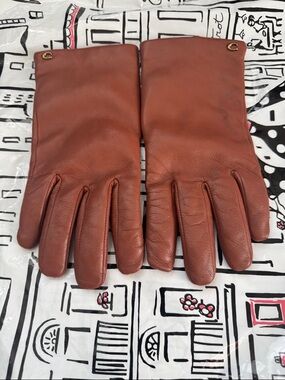 Coach Chestnut Classic Leather Gloves